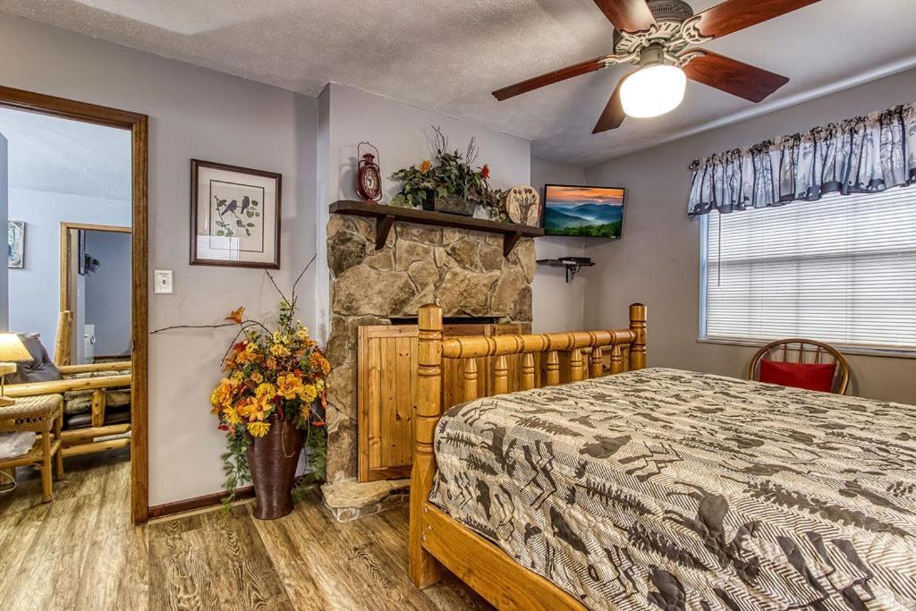 Adalynn'S Mountain Retreat-Hot Tub, 1089 Of Free Tickets For Each Paid Day, Dollywood And More! Pigeon Forge Esterno foto
